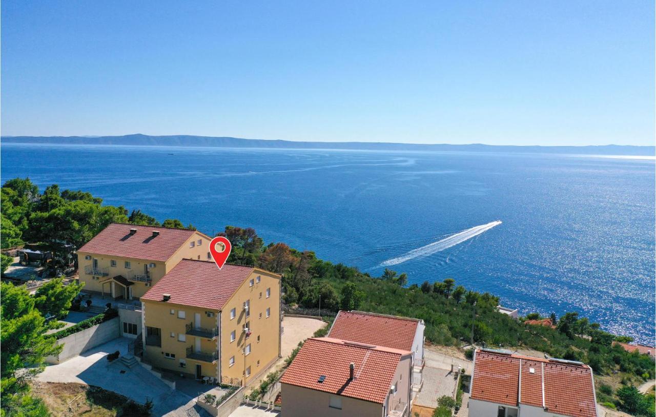 Amazing Apartment In Krvavica With Wifi エクステリア 写真