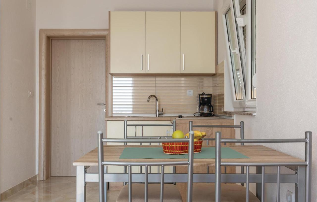 Amazing Apartment In Krvavica With Wifi エクステリア 写真