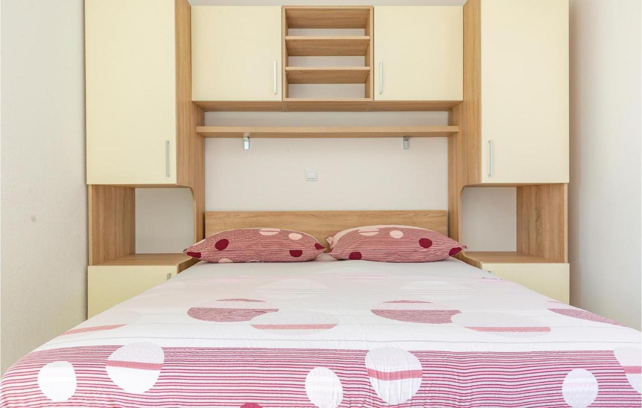 Amazing Apartment In Krvavica With Wifi エクステリア 写真