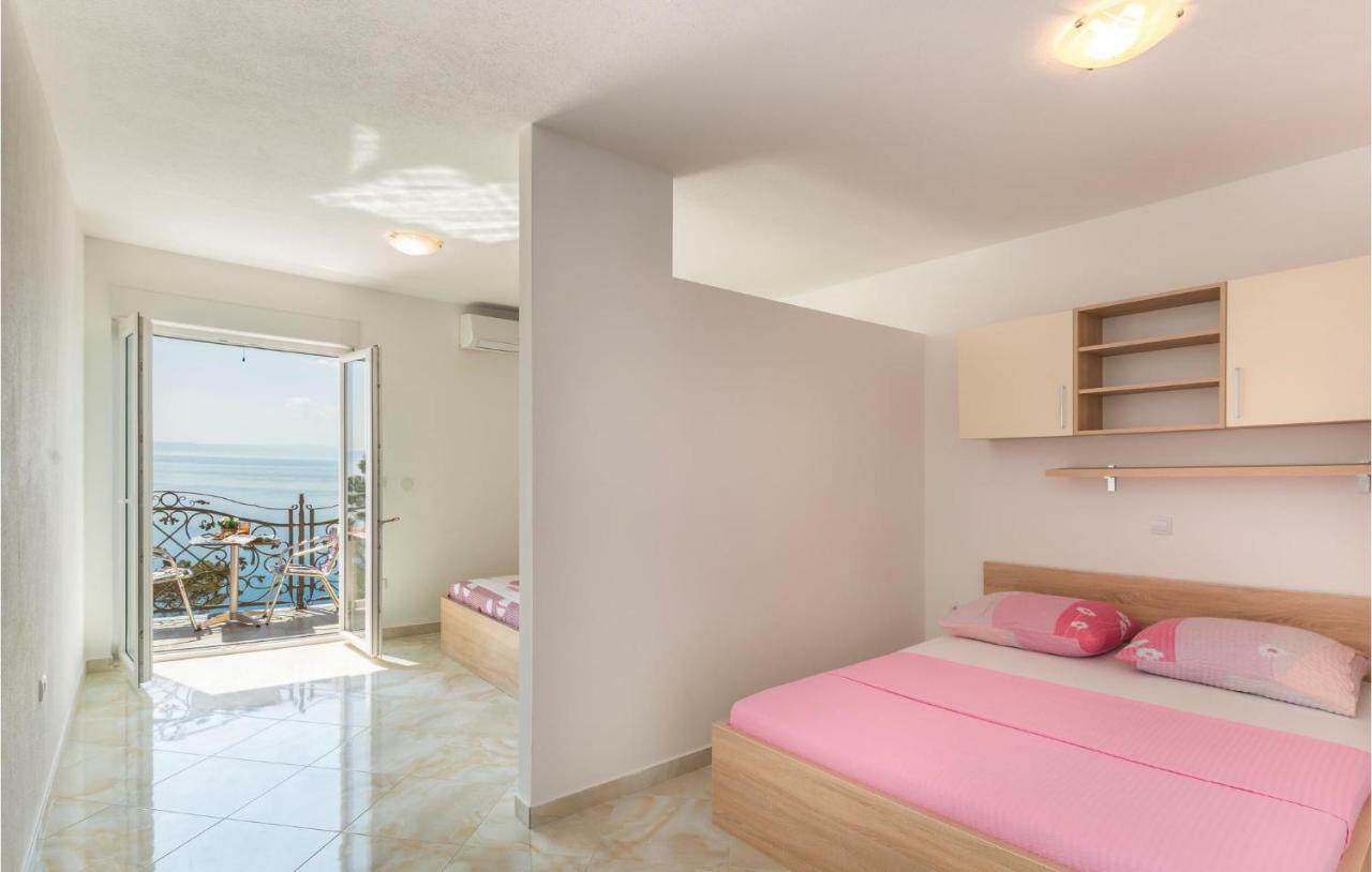 Amazing Apartment In Krvavica With Wifi エクステリア 写真